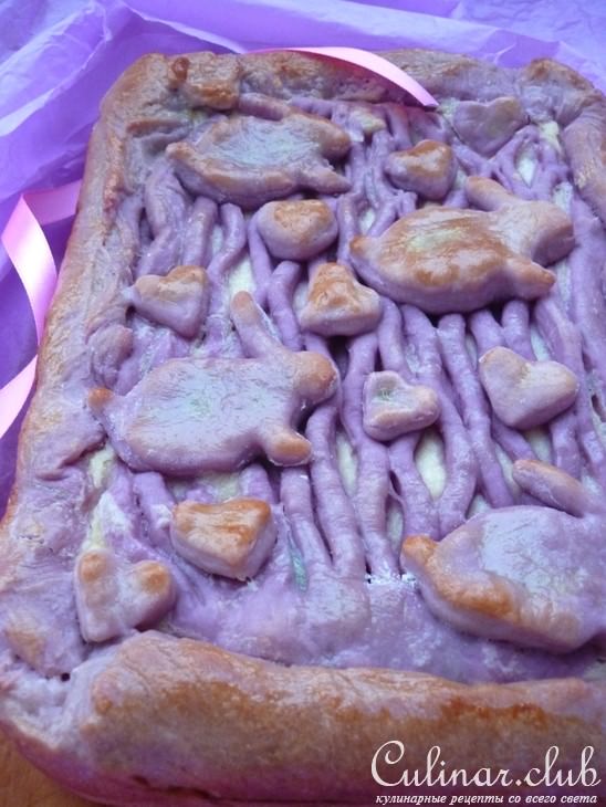 Сиреневый пирог с цветной капустой и сыром