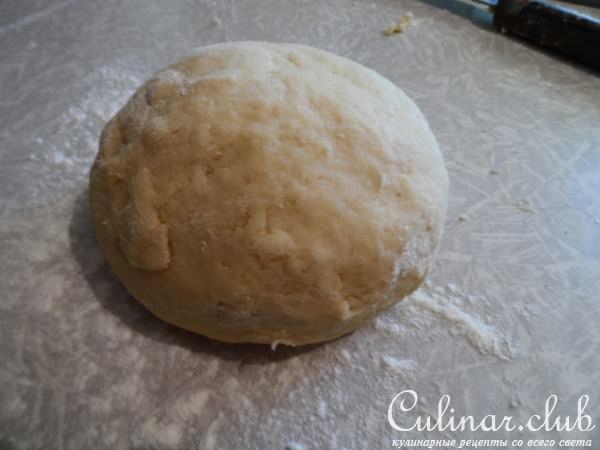 Киш с молодой капустой и черносливом
