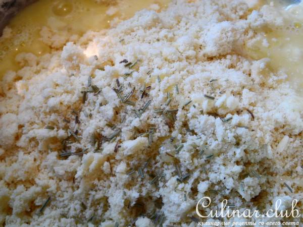 Галета с яблоком и луком.