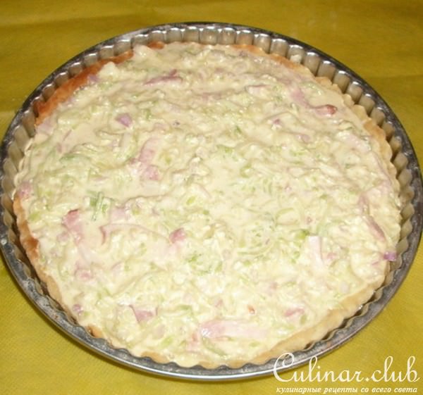 Киш с ветчиной и кабачком