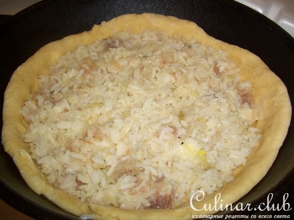 Пирог на скорую руку со сборной начинкой
