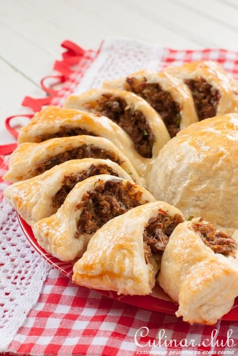 Мясной пирог Ромашка