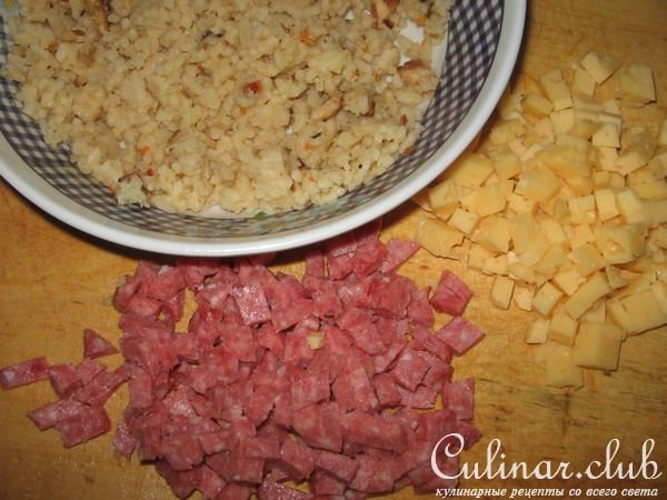 Киш с рисом и салями.