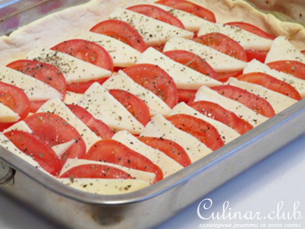 Слоеный пирог с моцареллой и помидорами (очень просто, и очень вкусно!!!)
