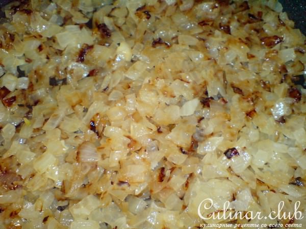 Пирог с говядиной и луком