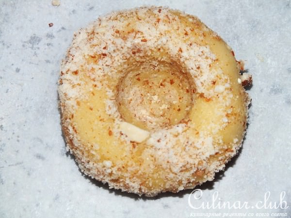 Печенье ореховое с абрикосовым джемом
