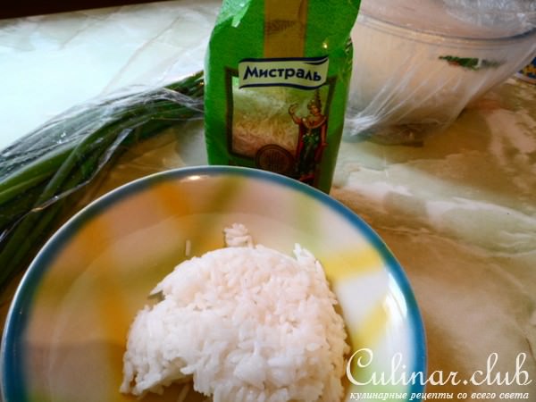 Пирожки с рисом,луком и яйцами(ещё одно удачное тесто,которое подходит в холодильнике)