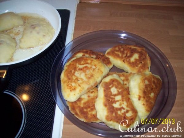 Сырные пирожки на скорую руку.