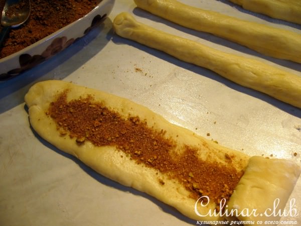 Московские булочки с корицей и фисташками