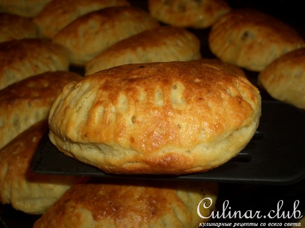 Творожные пирожки с яблоками и маком