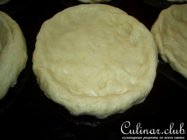 Ватрушки с картофелем и грибами