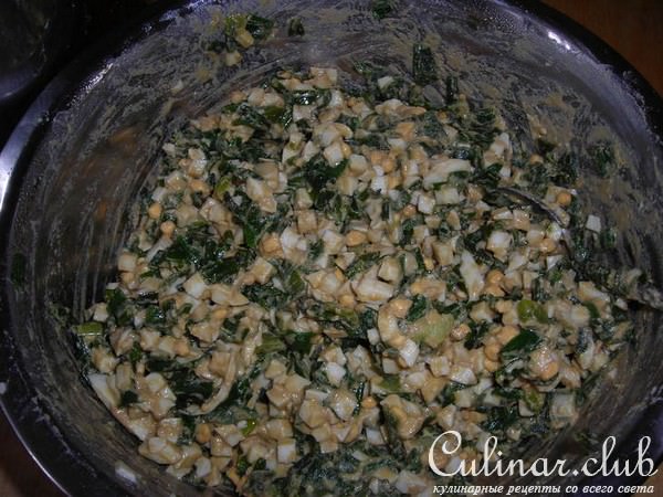 Пирожки с зелёным луком и яйцами