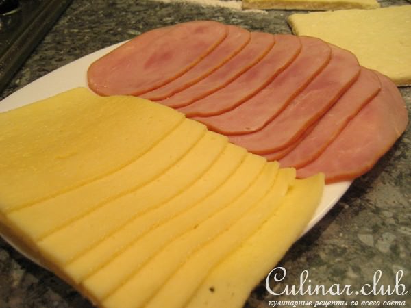 Рогалики с ветчиной и сыром