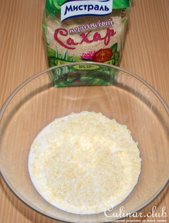 Пшенные булочки с черносливом