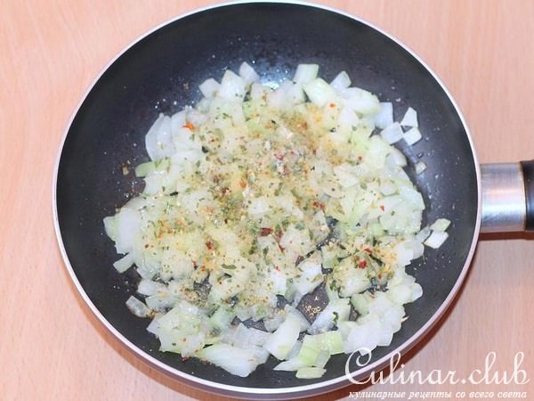 Сконы с луком и орехами