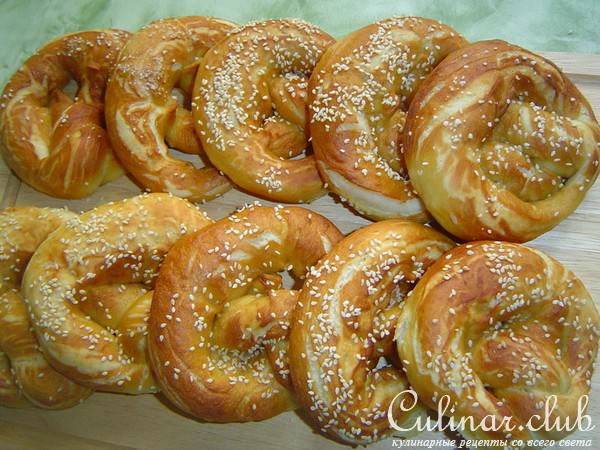 Булочки, вариант от брецелей (Brezeln)-Laugenbrtchen
