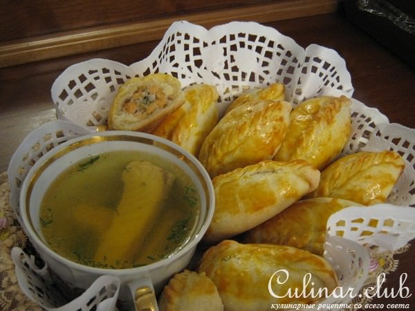 Кибинай с рыбой.