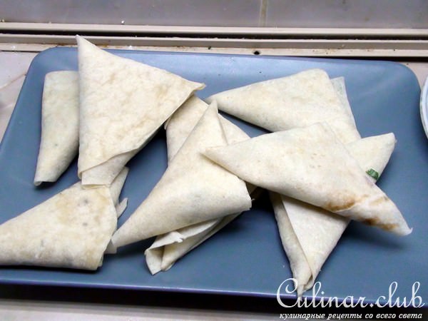 Слоёные пирожки из лаваша с брынзой и картошкой.