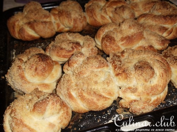 Витые булочки