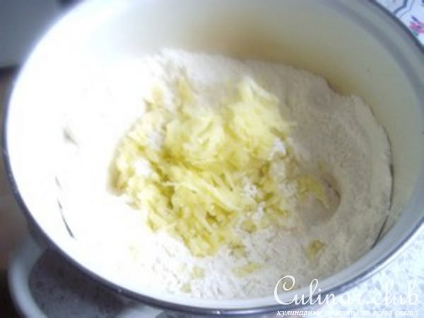 Яблочные пирожки с мясом