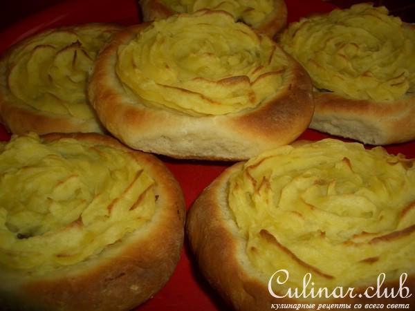 Ватрушки с картофелем и грибами