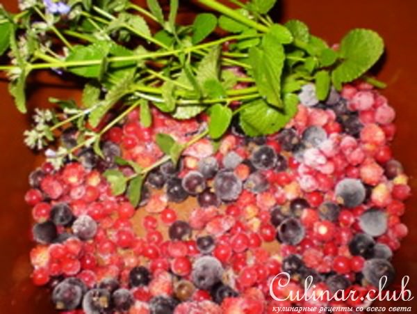 фруктовые булочки с ароматом мелиссы