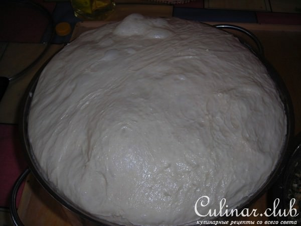 Пирожки с зелёным луком и яйцами