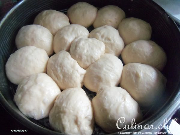 Йогуртовые булочки с творожной массой и карамельно-ореховой корочкой
