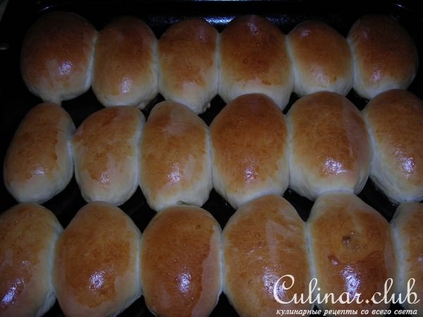 Пирожки с зелёным луком и яйцами
