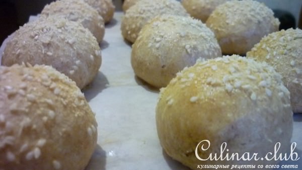 Пирожки-булочки с капустой +пышка со сметаной (тесто без дрожжей)