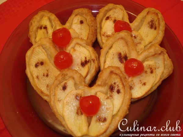 корзиночки флан из слоёного теста с яблоками и миндалём