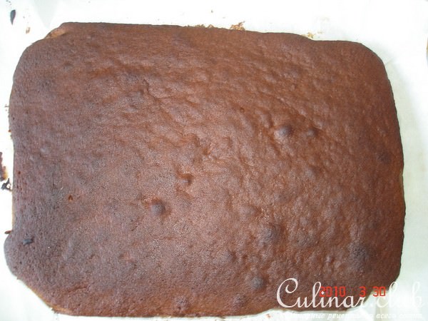 Пряничные пирожные с джемом из красной смородины