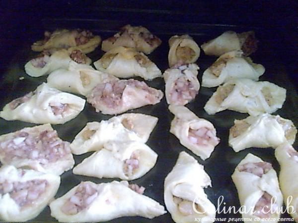 Слойка с яблоками и орешками