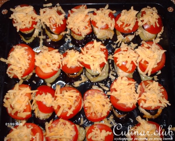 Пирамида из овощей и курицы