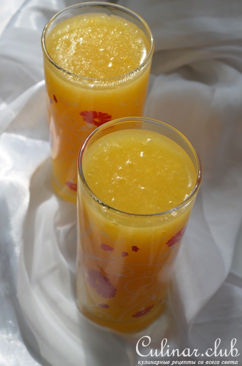 Кисель с курагой и взбитыми сливками