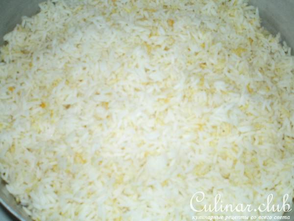 ГАЗМАГЛЫ АШ(ПЛОВ) С СЫРОКОПЧЕННОЙ РЫБОЙ(ЛЕЩ)