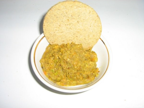 Паштет из чечевицы с авокадо,черносливом и курагой