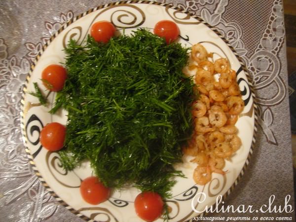 Салат из креветок с травами