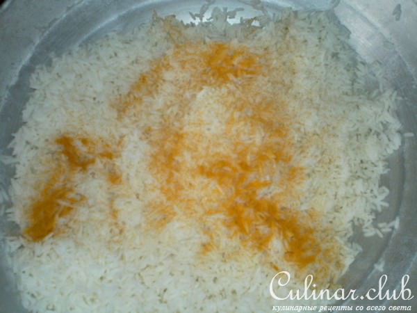 ГАЗМАГЛЫ АШ(ПЛОВ) С СЫРОКОПЧЕННОЙ РЫБОЙ(ЛЕЩ)