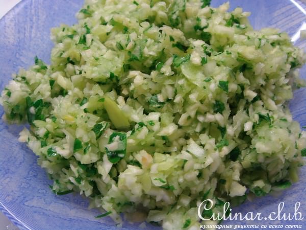 Куриная паста - хорошая альтернатива бульонным кубикам.