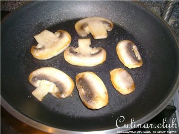 Мясо в слоеном тесте
