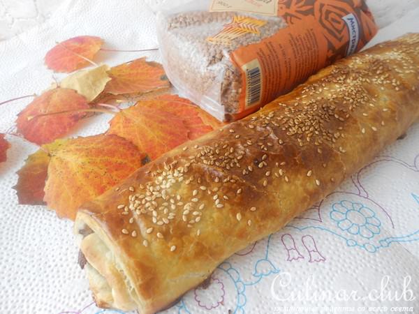 Рулет с гречневой кашей с грибами