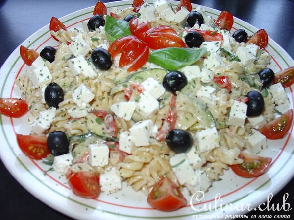 Fussili-салат с жаренными овощами.