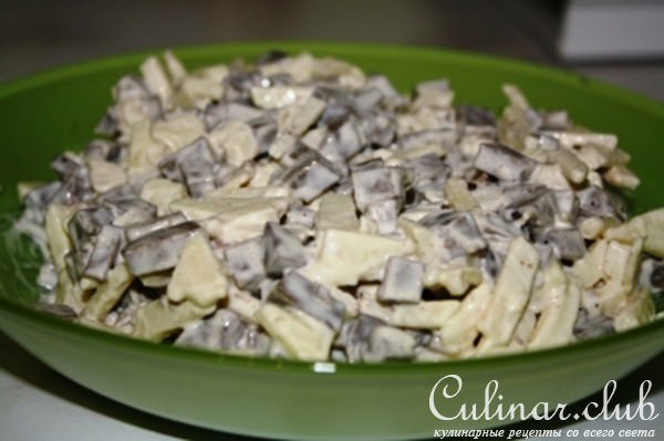 Салат из печени с яблоками