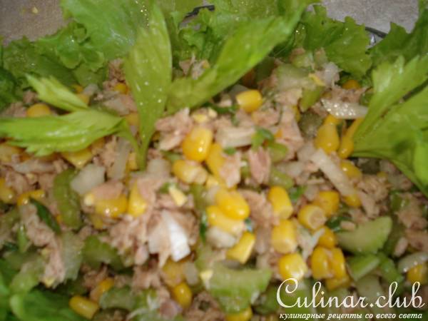 Салат из сельдерея с тунцом