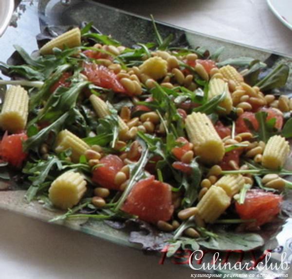 Салат с грейпфрутом и кукурузой