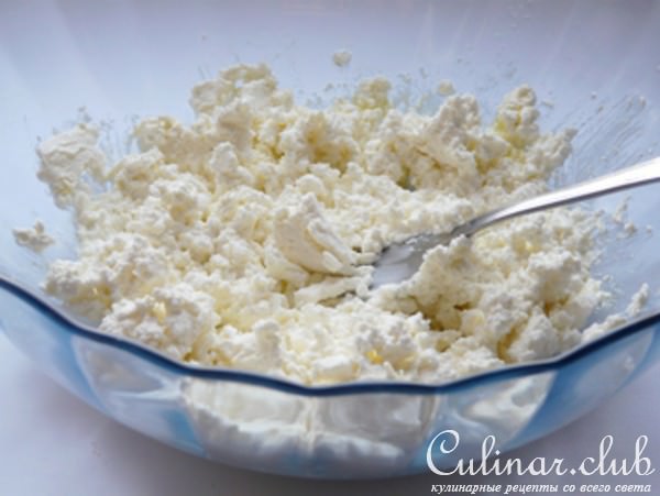 Египетский салат с сыром Фета, мятой и укропом.