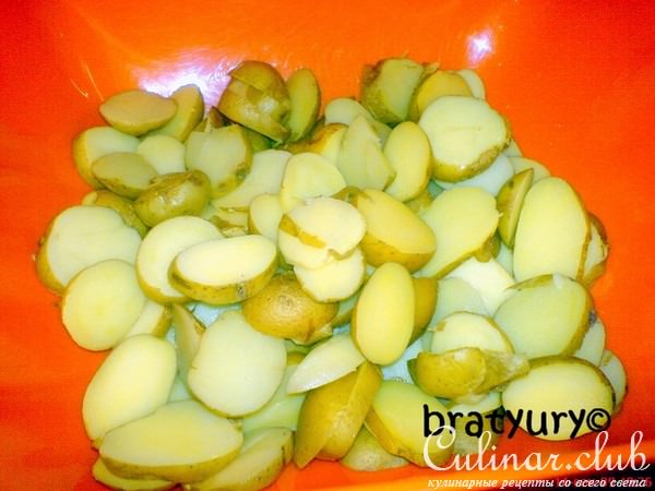 Сочный картофельный салат с двумя кулинарными хитростями