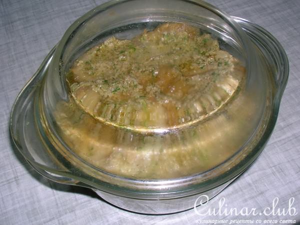 Салат из печеных баклажанов с грецкими орехами и травами по-гречески