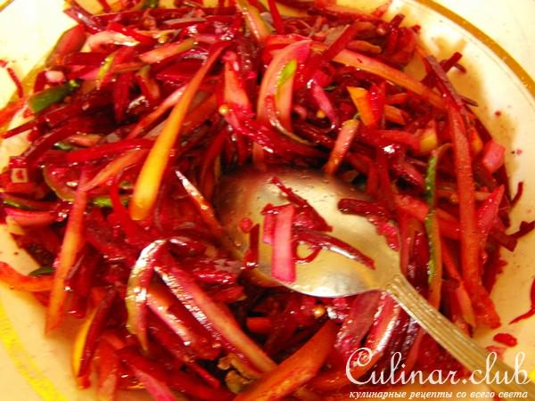 Салат "Корейские мотивы".